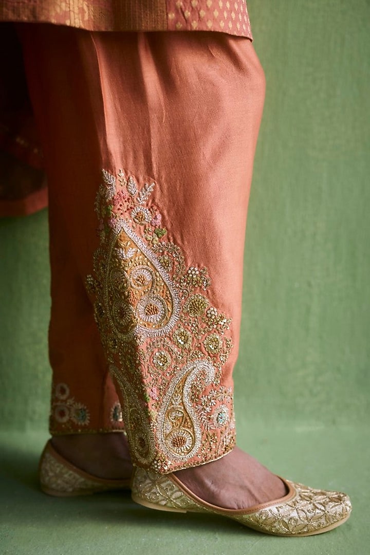 Rose Pink Brocade Embroidered Kurta Set by Petticoat Lane at Pernia's Pop Up Shop