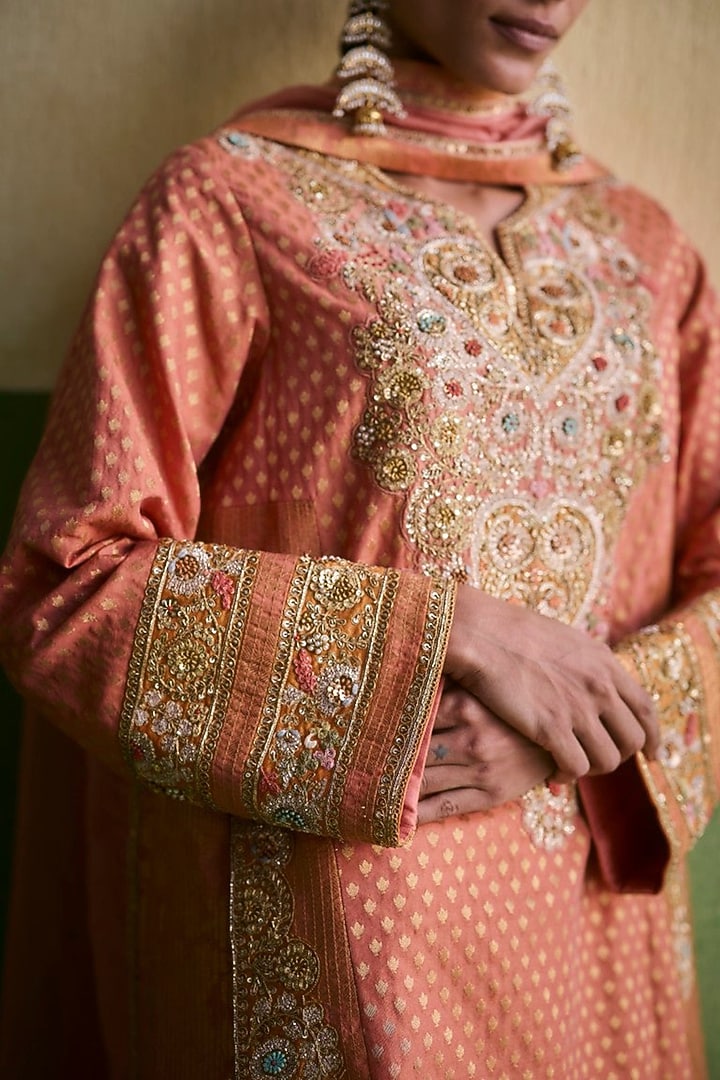 Rose Pink Brocade Embroidered Kurta Set by Petticoat Lane at Pernia's Pop Up Shop