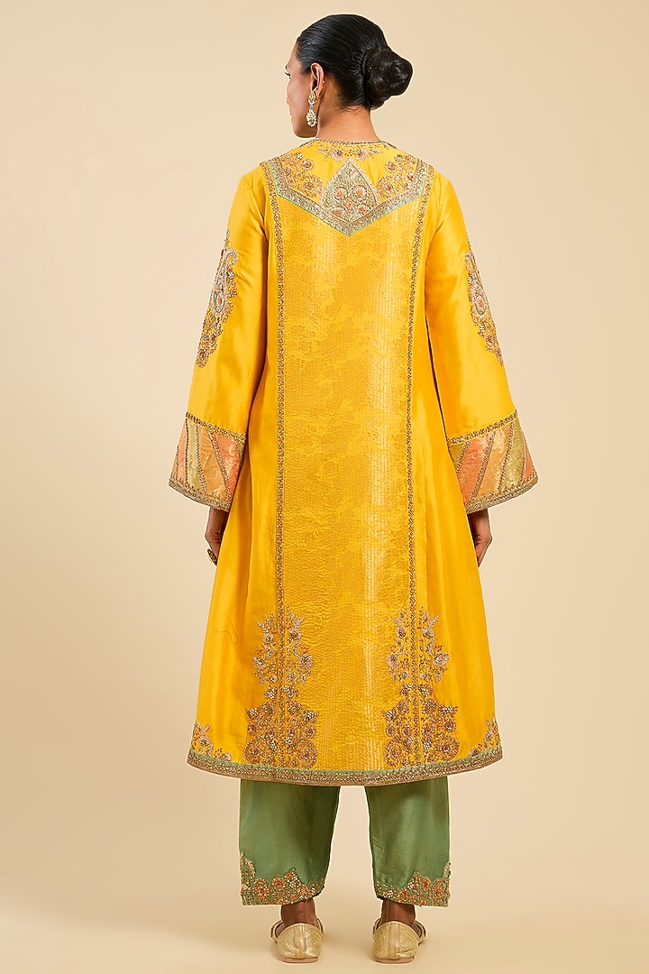 Mustard Chanderi Brocade Long Kurta Set by Petticoat Lane at Pernia's Pop Up Shop