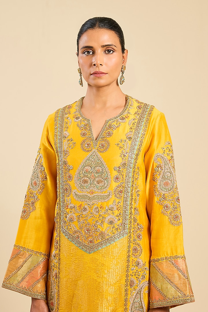 Mustard Chanderi Brocade Long Kurta Set by Petticoat Lane at Pernia's Pop Up Shop