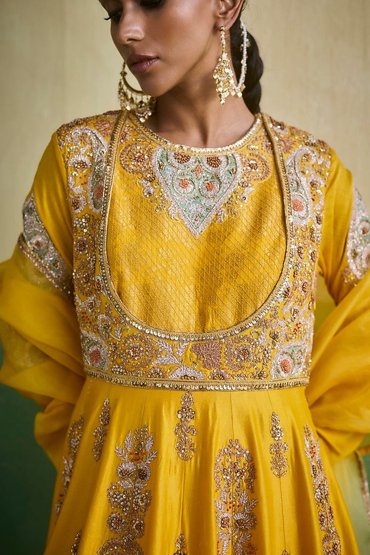 Mango Yellow Chanderi Embroidered Kalidar Bridal Anarkali Set by Petticoat Lane at Pernia's Pop Up Shop