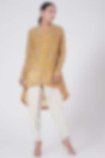 Yellow & White Kurta Set by Petticoat Lane at Pernia's Pop Up Shop