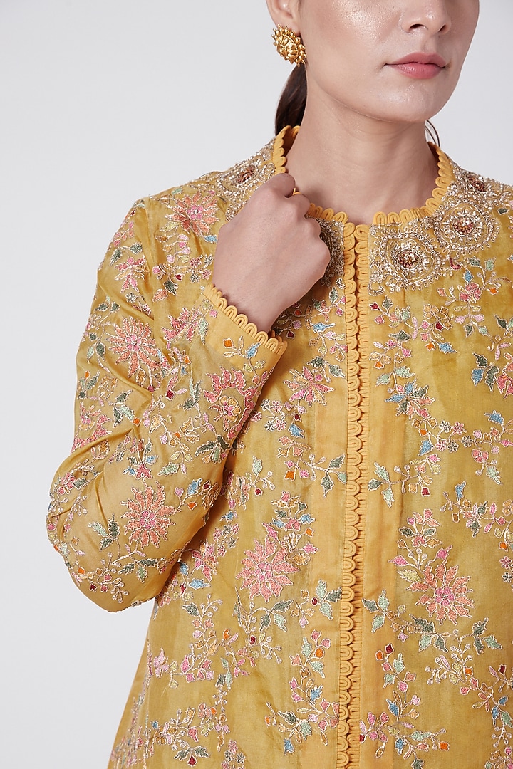 Yellow & White Kurta Set by Petticoat Lane at Pernia's Pop Up Shop