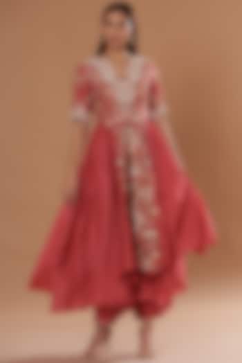 Red Chanderi Embroidered Asymmetrical Kurta Set by Petticoat Lane