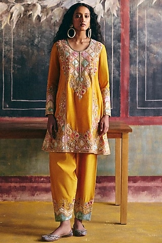 Mustard Chanderi Patchwork Kurta Set by Petticoat Lane