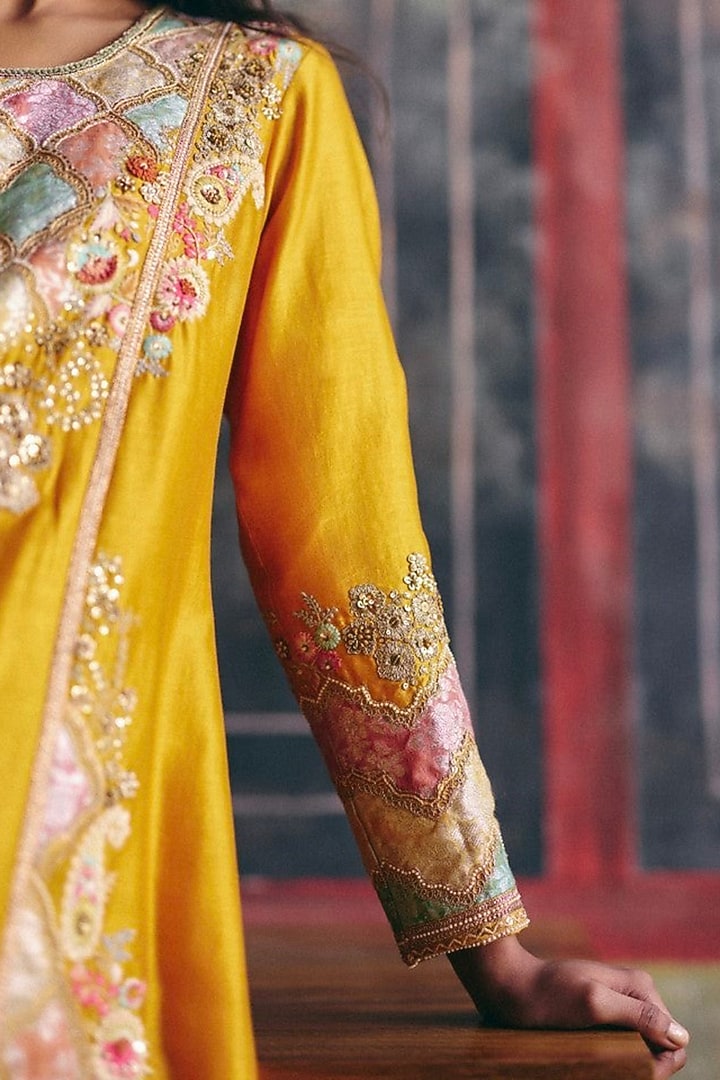 Mustard Chanderi Patchwork Kurta Set by Petticoat Lane at Pernia's Pop Up Shop