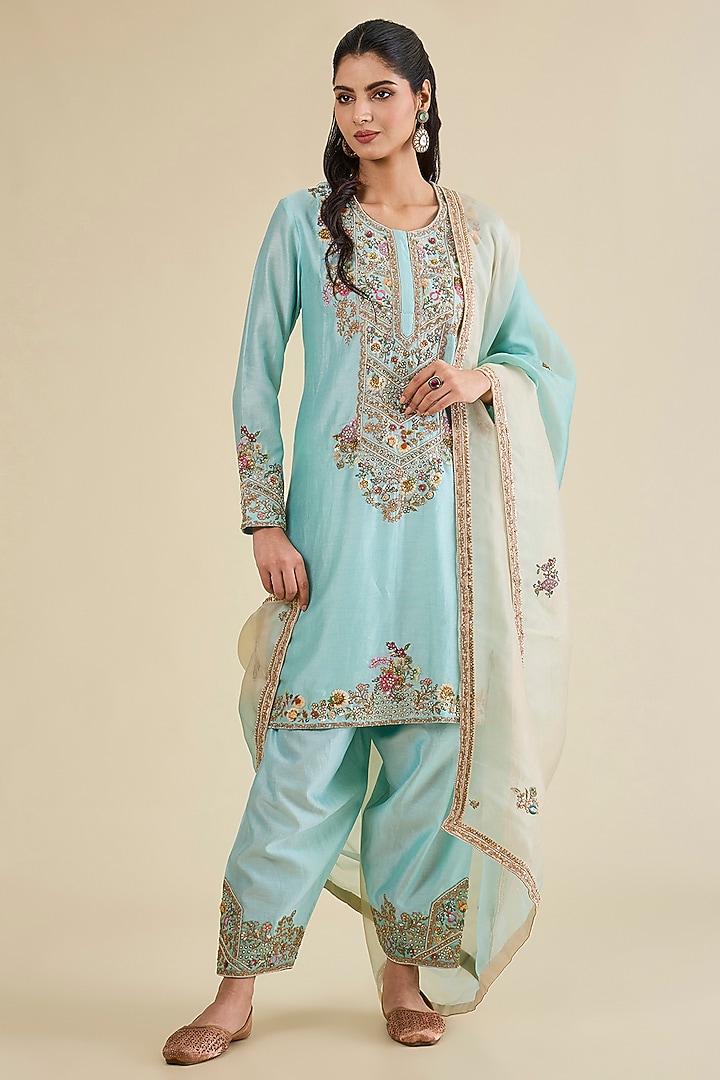 Aqua Chanderi Hand Embroidered Kurta Set by Petticoat Lane at Pernia's Pop Up Shop