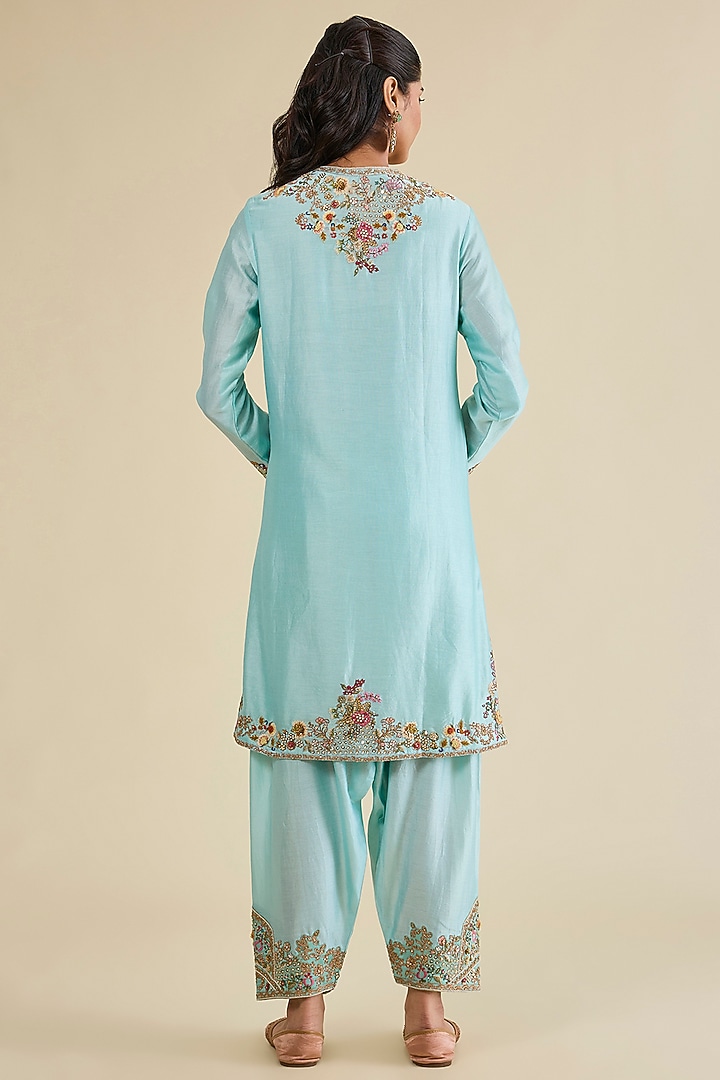 Aqua Chanderi Hand Embroidered Kurta Set by Petticoat Lane at Pernia's Pop Up Shop