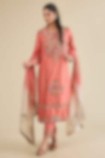 Peach Chanderi Hand Embroidered Kurta Set by Petticoat Lane at Pernia's Pop Up Shop