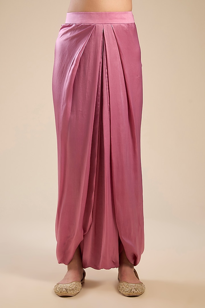 Lilac Dupion Silk Hand & Machine Embroidered Asymetrical Kurta Set by Petticoat Lane at Pernia's Pop Up Shop