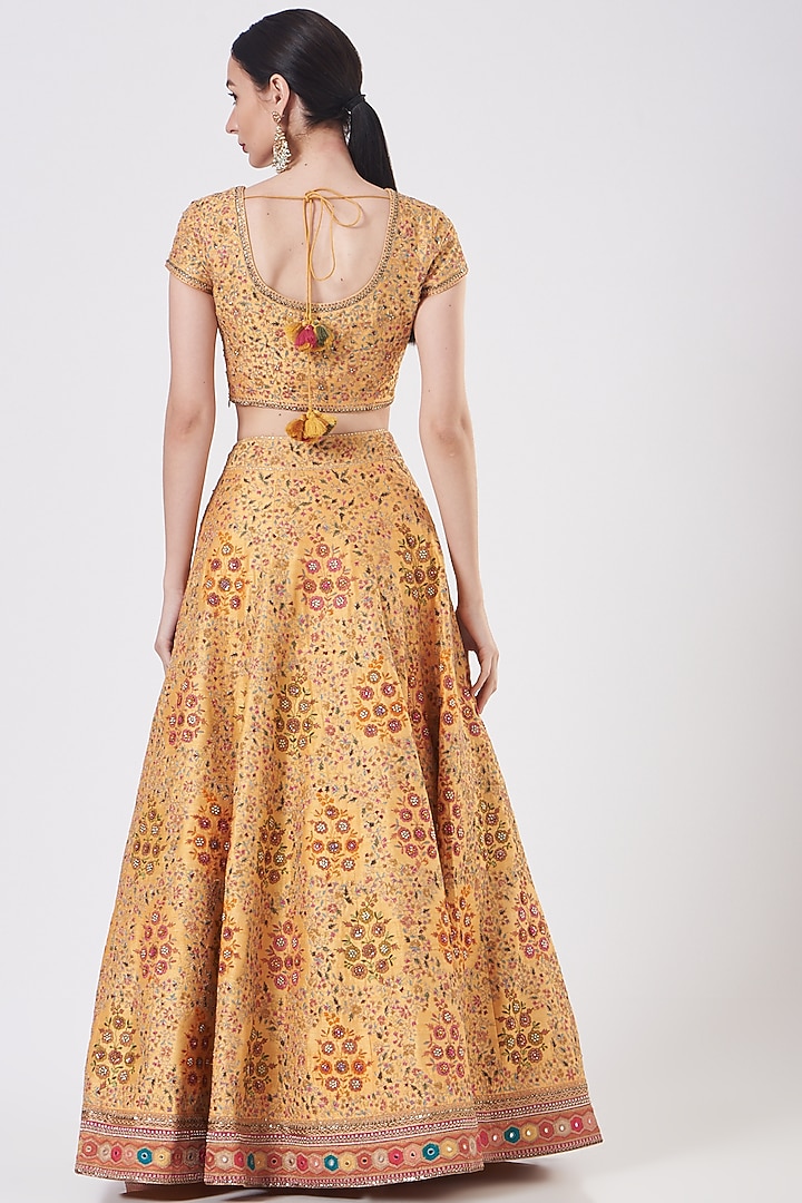 Yellow Embroidered Bridal Lehenga Set by Petticoat Lane at Pernia's Pop Up Shop