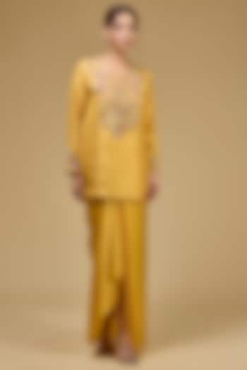 Yellow Dupion Silk Hand & Machine Embroidered Kurta Set by Petticoat Lane at Pernia's Pop Up Shop