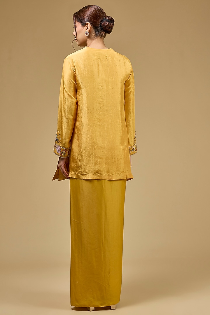 Yellow Dupion Silk Hand & Machine Embroidered Kurta Set by Petticoat Lane at Pernia's Pop Up Shop