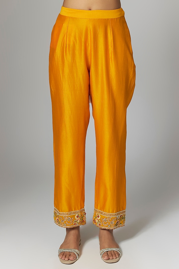 Yellow Dupion & Chanderi Embroidered Kurta Set by Petticoat Lane at Pernia's Pop Up Shop
