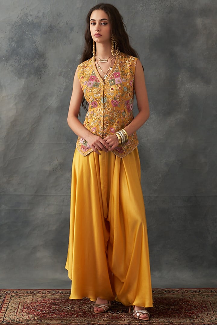 Yellow Chanderi & Organza Embroidered Cape Set by Petticoat Lane at Pernia's Pop Up Shop