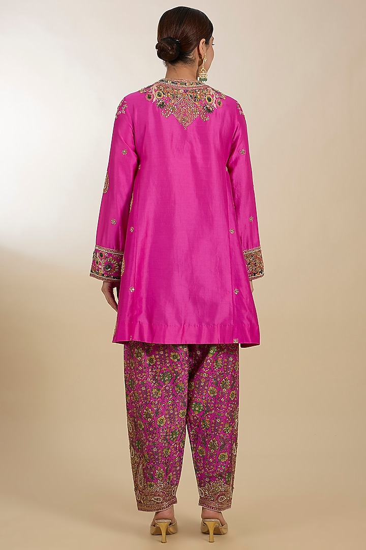 Fuchsia Chanderi Hand Embroidered Short Kurta Set by Petticoat Lane at Pernia's Pop Up Shop