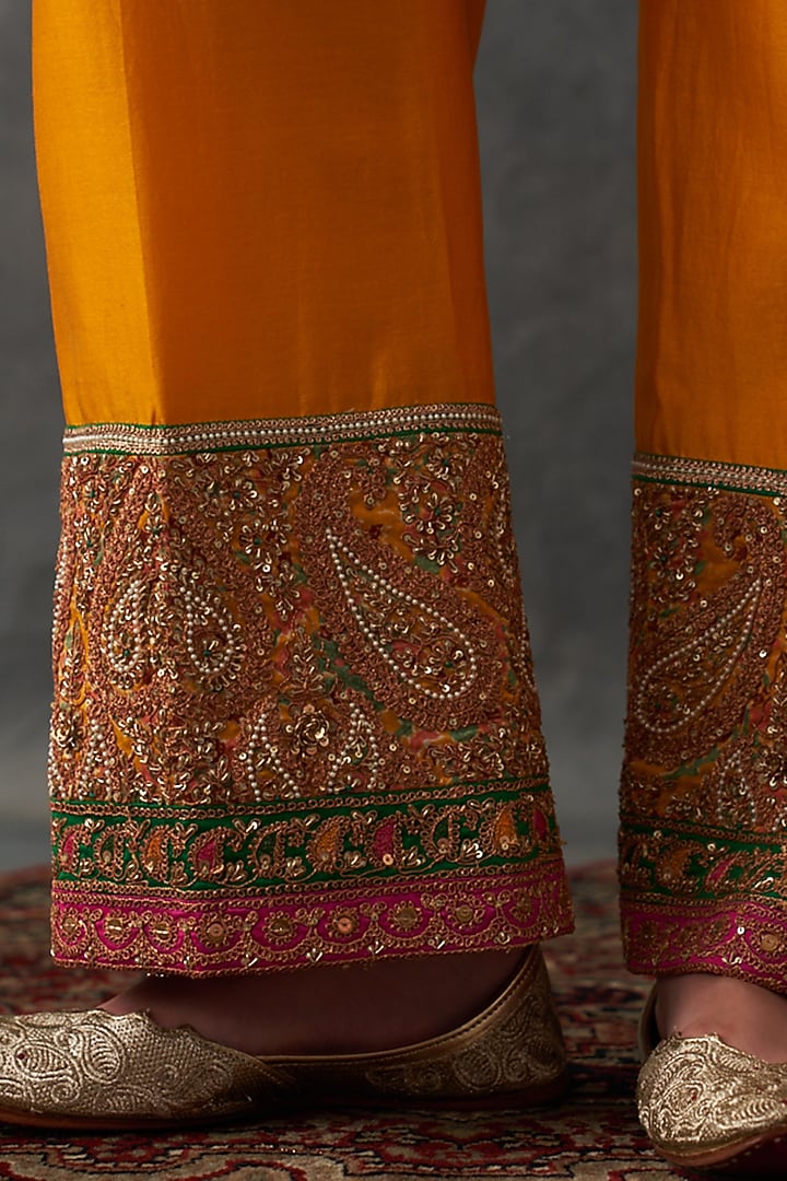 Mustard Chanderi Embroidered Short Kurta Set by Petticoat Lane at Pernia's Pop Up Shop