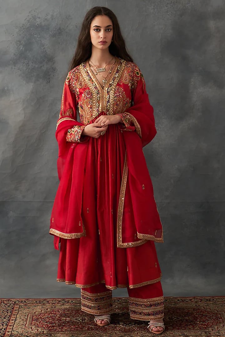 Burnt Sienna Chanderi & Organza Embroidered Kurta Set by Petticoat Lane at Pernia's Pop Up Shop