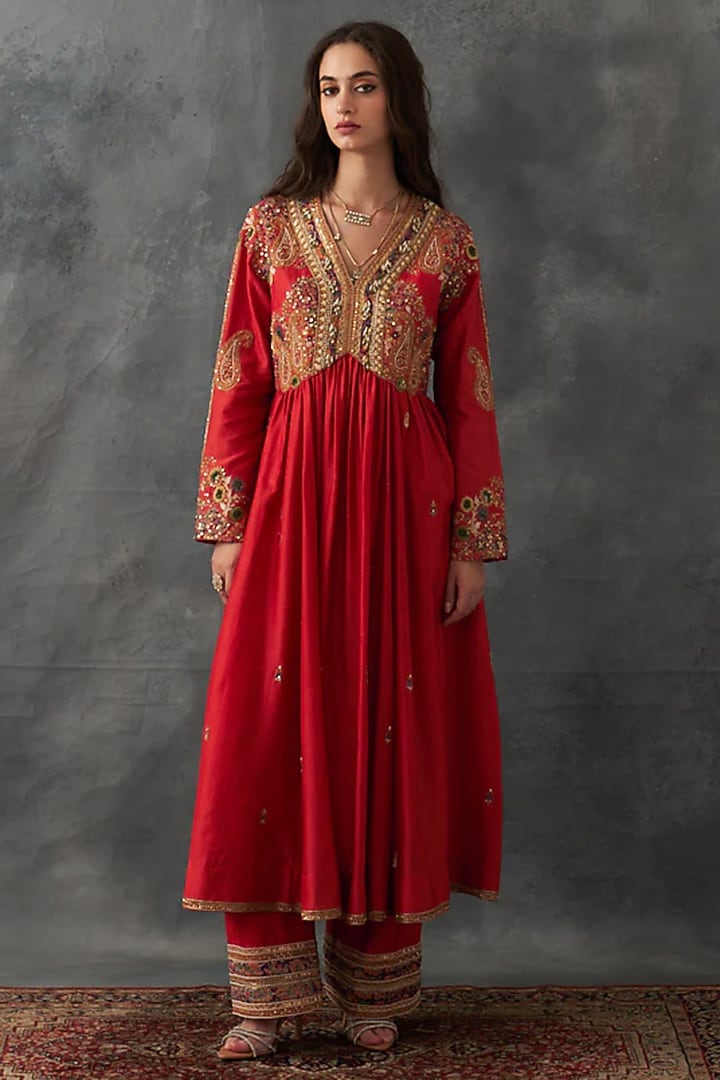 Burnt Sienna Chanderi & Organza Embroidered Kurta Set by Petticoat Lane at Pernia's Pop Up Shop
