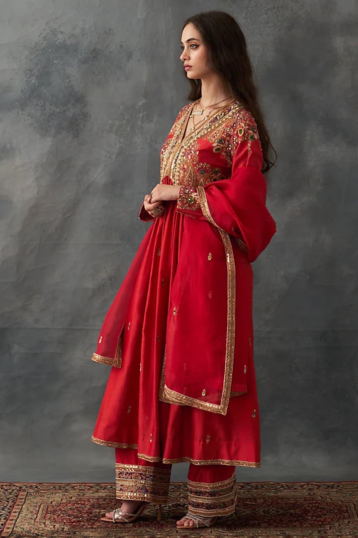 Burnt Sienna Chanderi & Organza Embroidered Kurta Set by Petticoat Lane at Pernia's Pop Up Shop