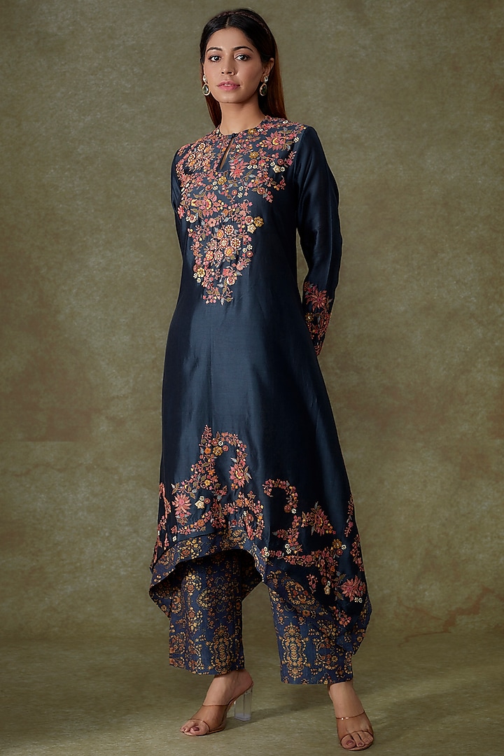 Midnight Blue Chanderi Embroidered Kurta Set by Petticoat Lane at Pernia's Pop Up Shop