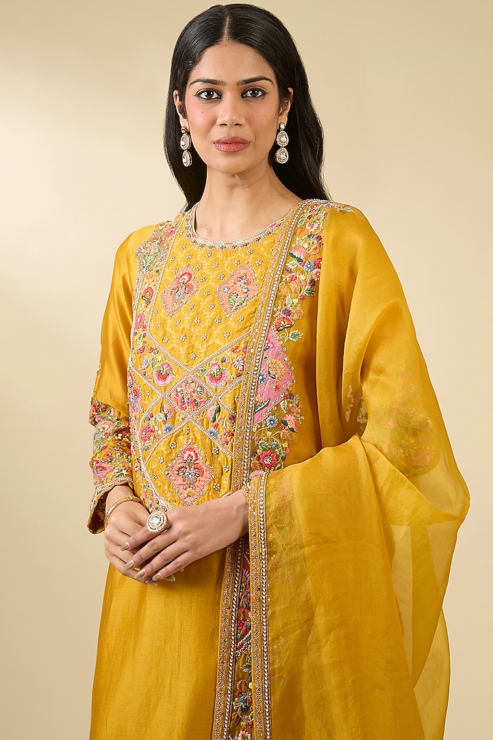 Lilac Chanderi Patch Work Straight Kurta Set by Petticoat Lane at Pernia's Pop Up Shop