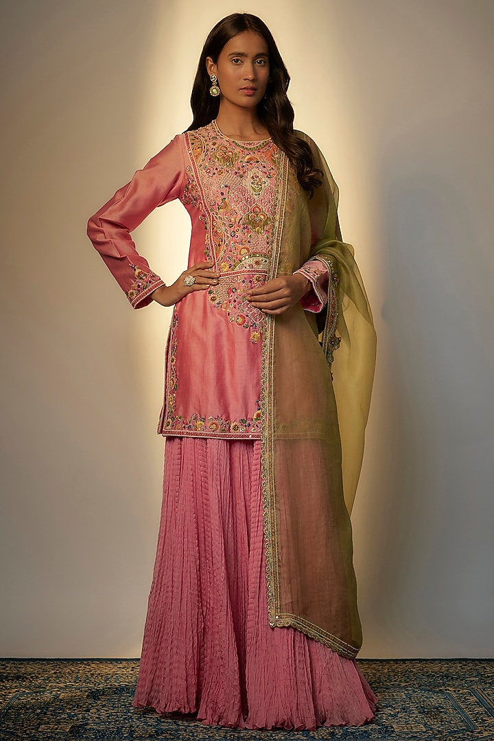 Gulaal Pink Crushed Skirt Set by Petticoat Lane at Pernia's Pop Up Shop