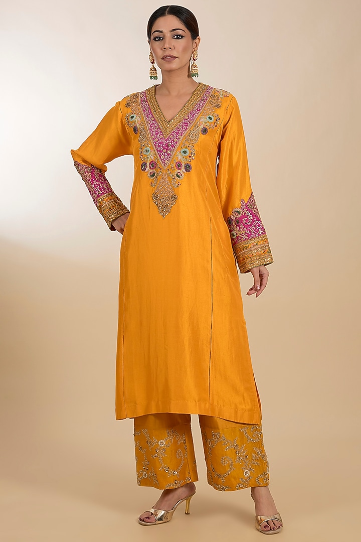 Yellow Dupion & Chanderi Patchwork Kurta Set by Petticoat Lane at Pernia's Pop Up Shop