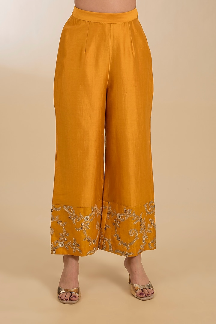 Yellow Dupion & Chanderi Patchwork Kurta Set by Petticoat Lane at Pernia's Pop Up Shop