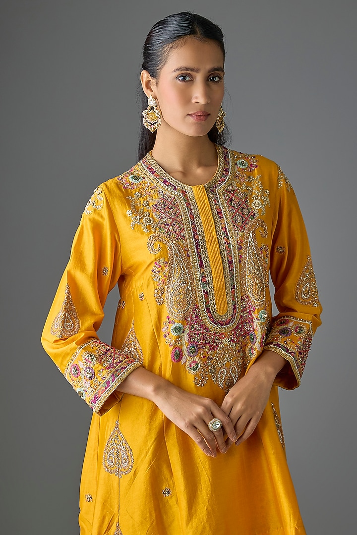 Mustard Chanderi Kurta Set by Petticoat Lane at Pernia's Pop Up Shop