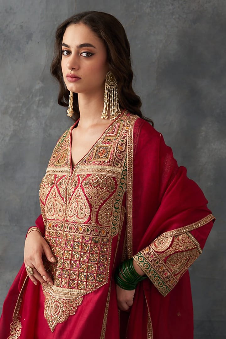 Crimson Red Chanderi Hand Embroidered Kurta Set by Petticoat Lane at Pernia's Pop Up Shop