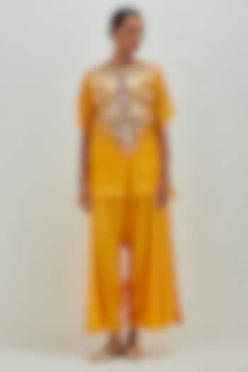 Mustard Chanderi Co-Ord Set by Petticoat Lane at Pernia's Pop Up Shop