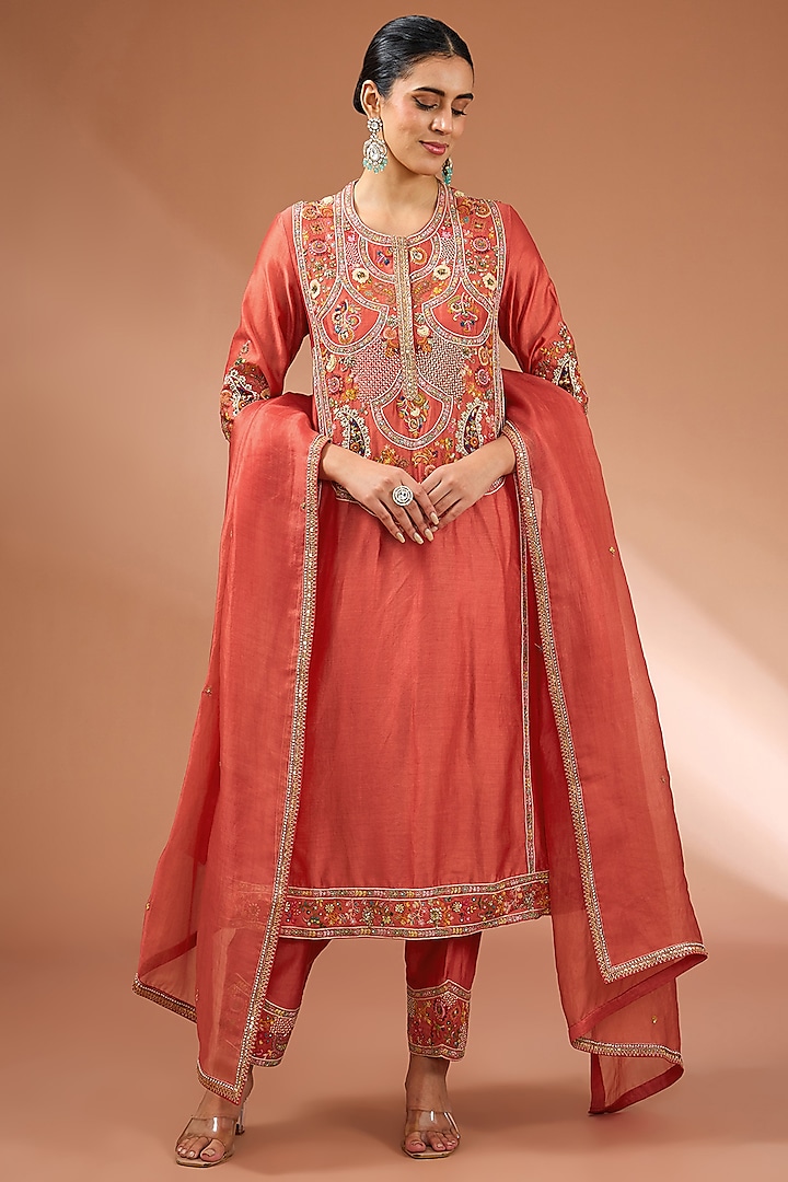 Red Chanderi Kurta Set by Petticoat Lane at Pernia's Pop Up Shop