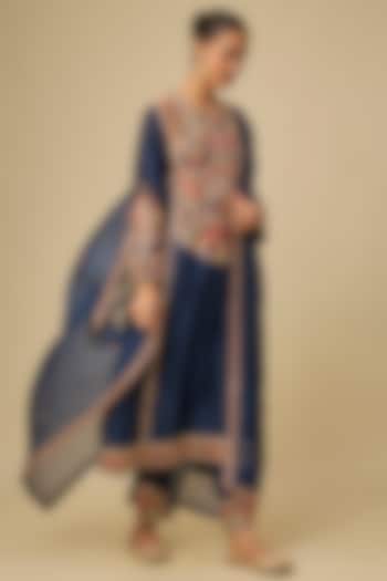 Navy Blue Chanderi Kurta Set by Petticoat Lane at Pernia's Pop Up Shop