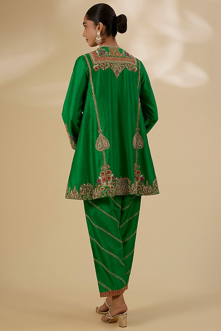 Green Chanderi Embroidered Kurta Set by Petticoat Lane at Pernia's Pop Up Shop