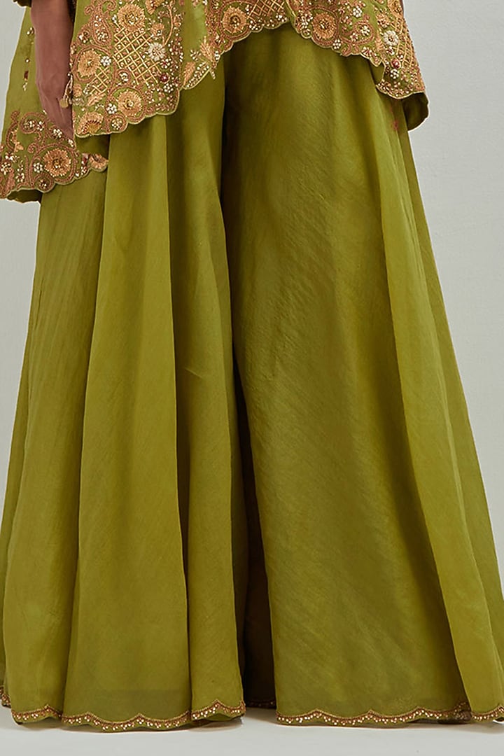 Mehendi Green Chanderi Embroidered Peplum Kurta Set by Petticoat Lane at Pernia's Pop Up Shop