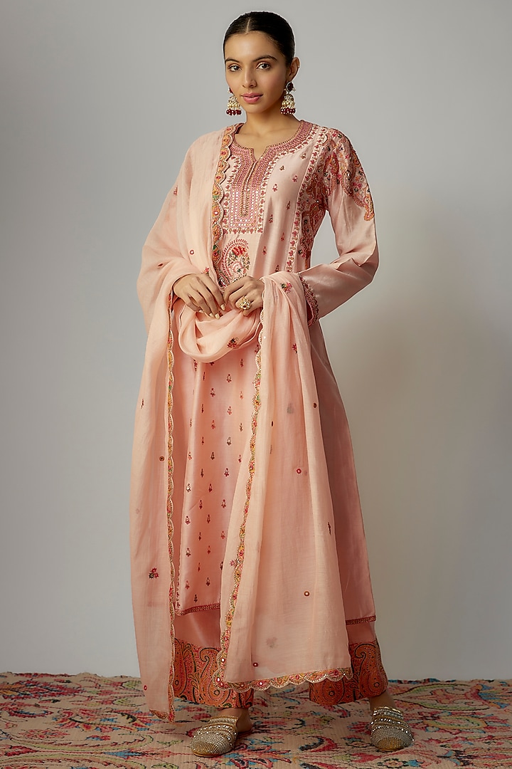 Peach Chanderi Printed Kurta Set by Petticoat Lane at Pernia's Pop Up Shop