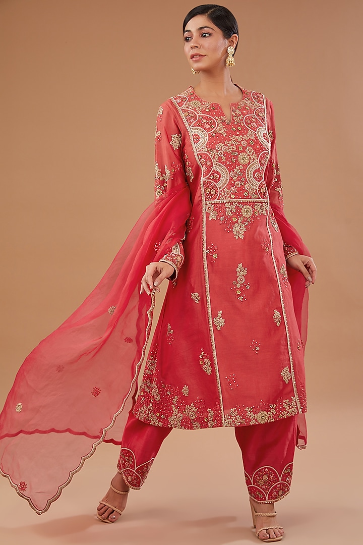 Red Chanderi Dori Embroidered Kurta Set by Petticoat Lane at Pernia's Pop Up Shop