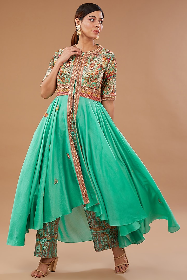 Green Chanderi Paisley Embroidered Anarkali Set by Petticoat Lane at Pernia's Pop Up Shop