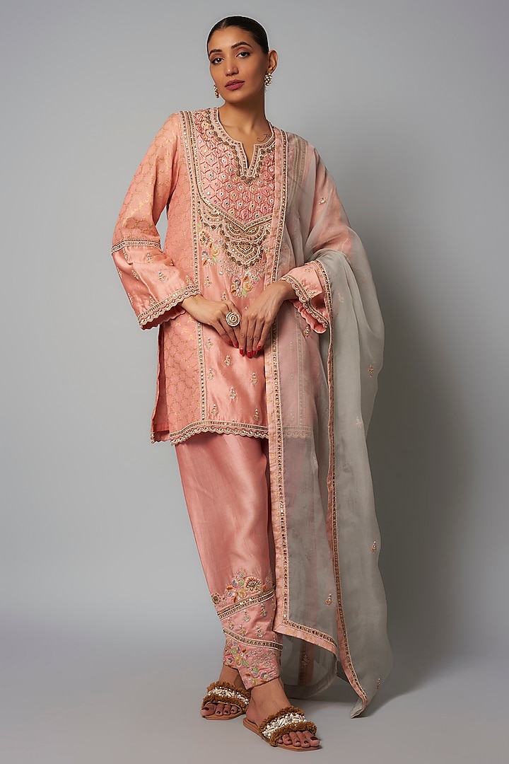 Blush Pink Brocade Hand & Machine Embroidered Kurta Set by Petticoat Lane at Pernia's Pop Up Shop