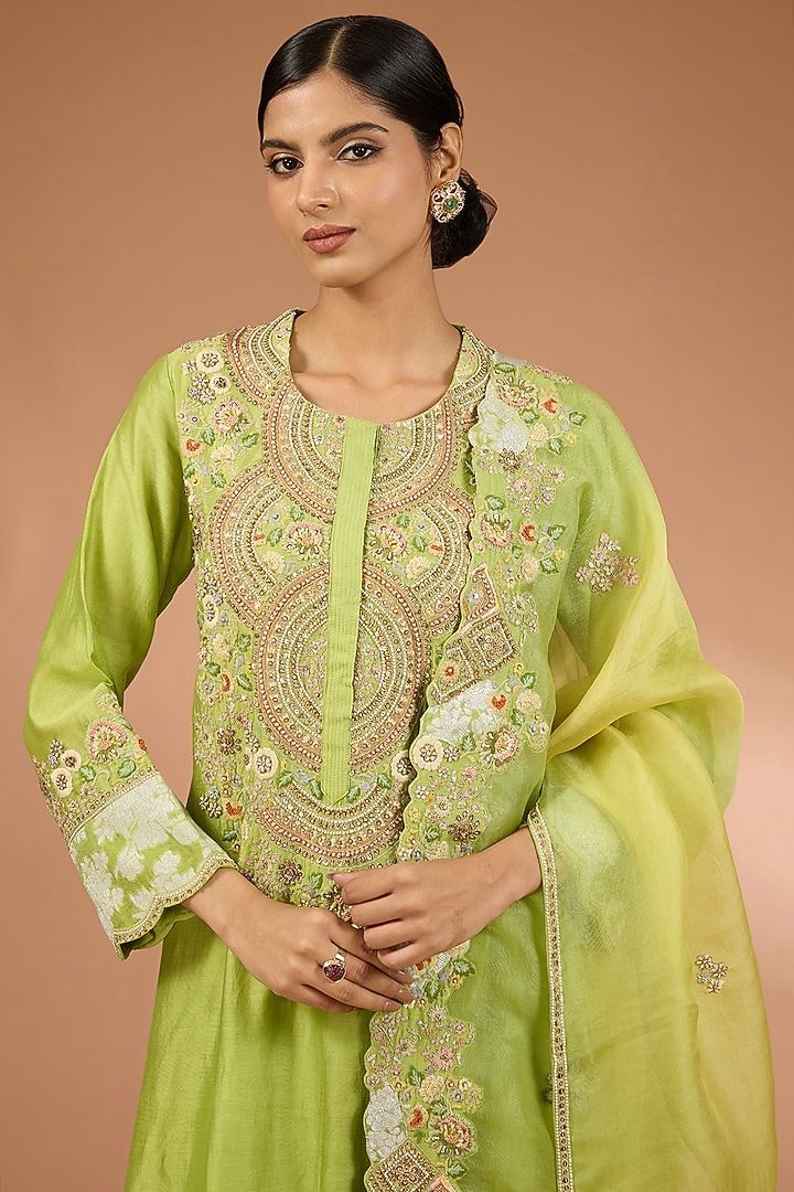 Green Chanderi Straight Kurta Set by Petticoat Lane at Pernia's Pop Up Shop