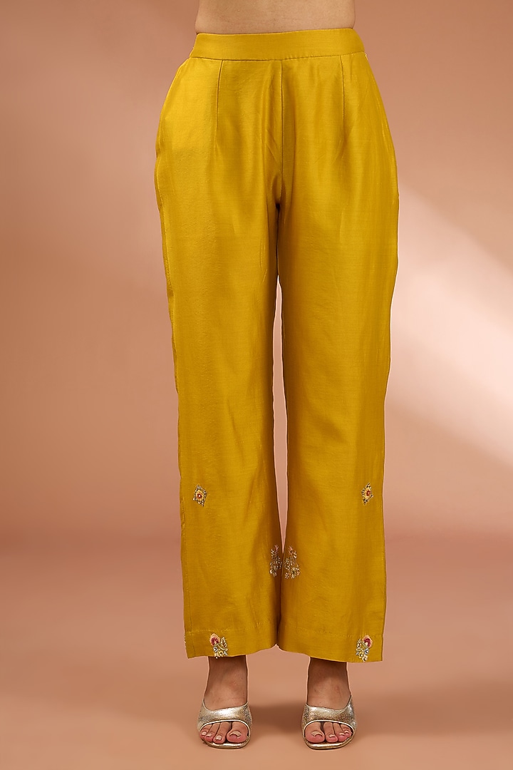Yellow Shimmer Brocade Chanderi Straight Kurta Set by Petticoat Lane at Pernia's Pop Up Shop