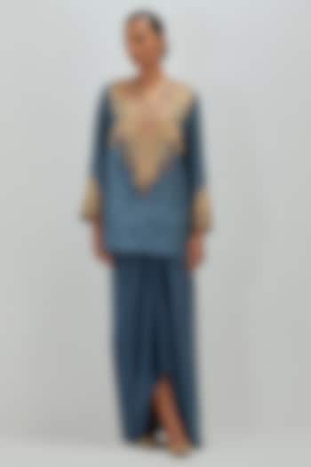 Grey Dupioni & Satin Embroidered Short Kurta Set by Petticoat Lane at Pernia's Pop Up Shop