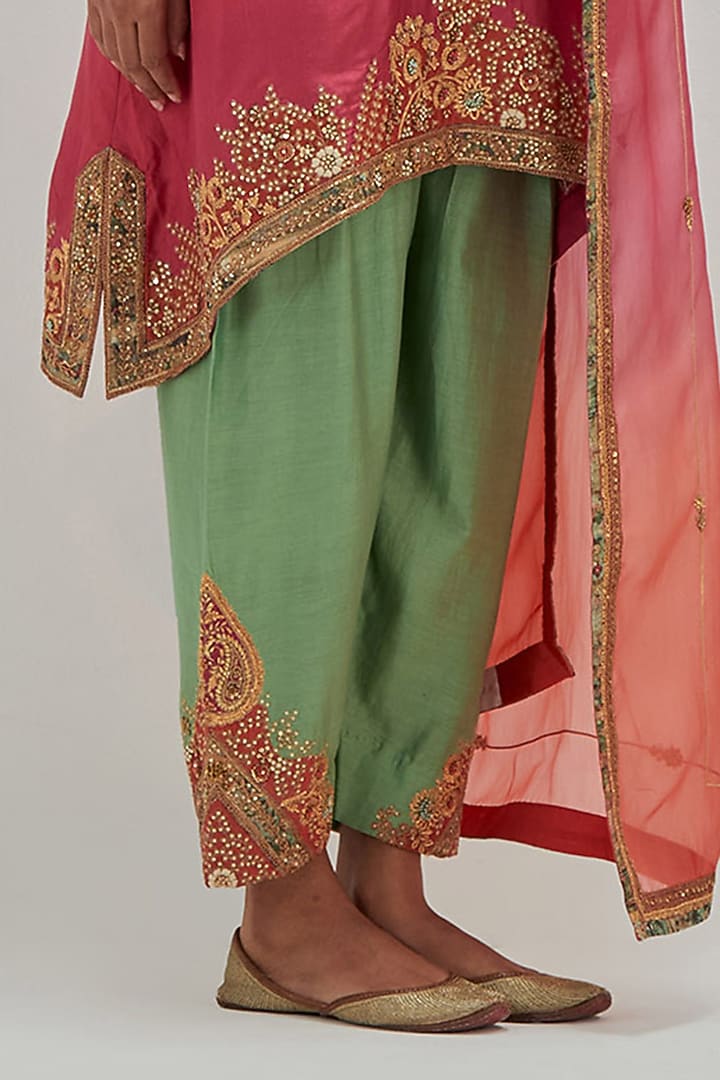 Banarasi Pink Dupion Silk Embroidered Asymmetrical Kurta Set by Petticoat Lane at Pernia's Pop Up Shop