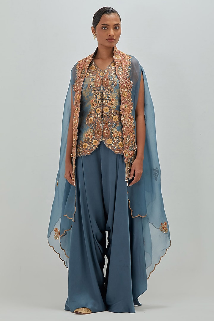 Grey Satin Embroidered Asymmetrical Kurta Set by Petticoat Lane at Pernia's Pop Up Shop