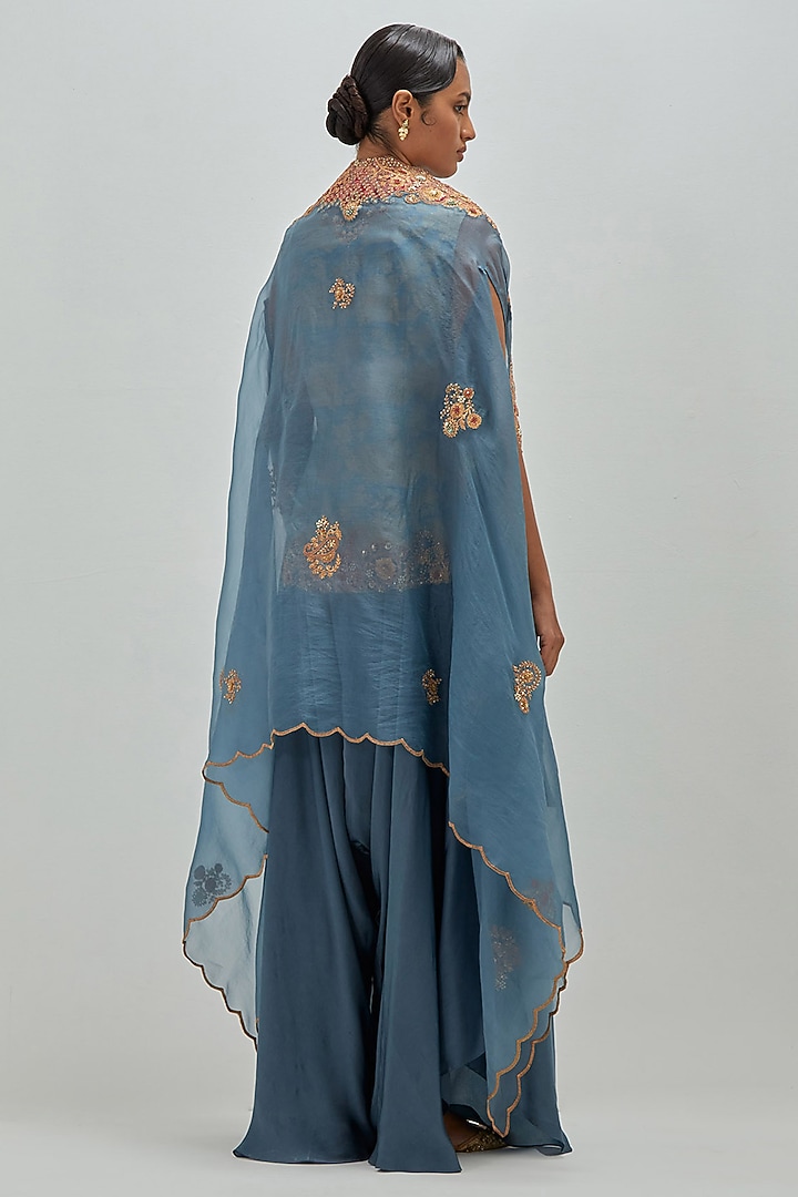 Grey Satin Embroidered Asymmetrical Kurta Set by Petticoat Lane at Pernia's Pop Up Shop
