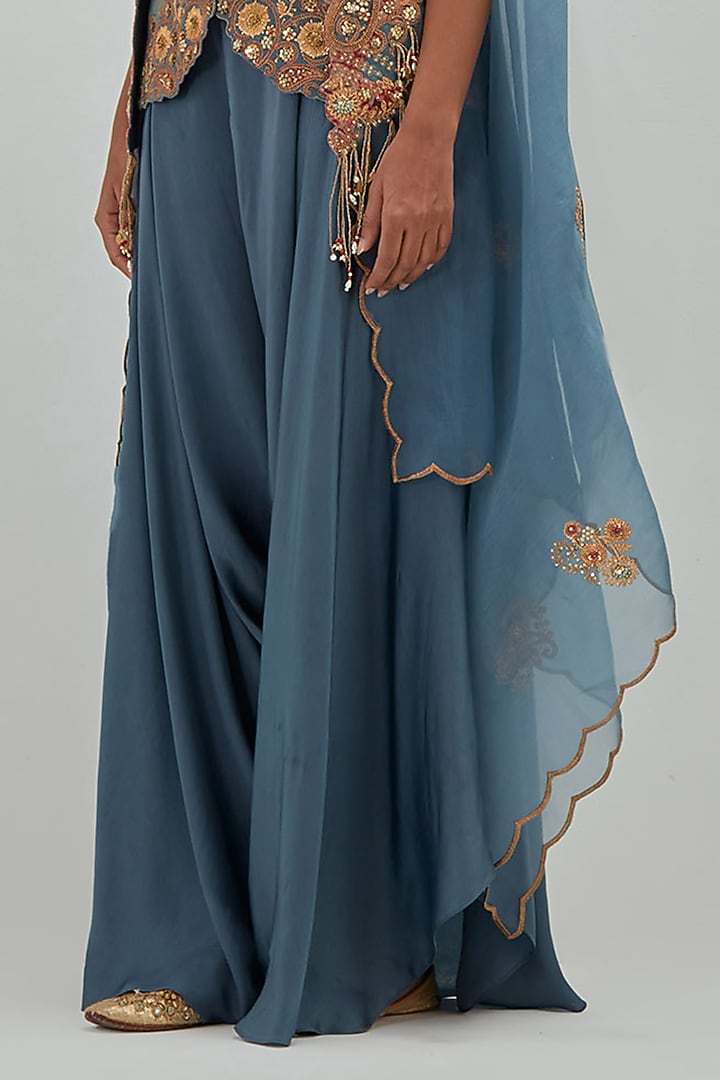 Grey Satin Embroidered Asymmetrical Kurta Set by Petticoat Lane at Pernia's Pop Up Shop