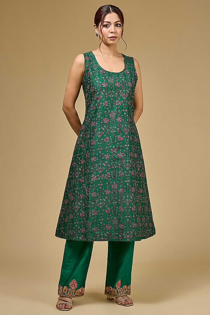 Emerald Green Chanderi Hand & Machine Embroidered Jacket Set by Petticoat Lane at Pernia's Pop Up Shop