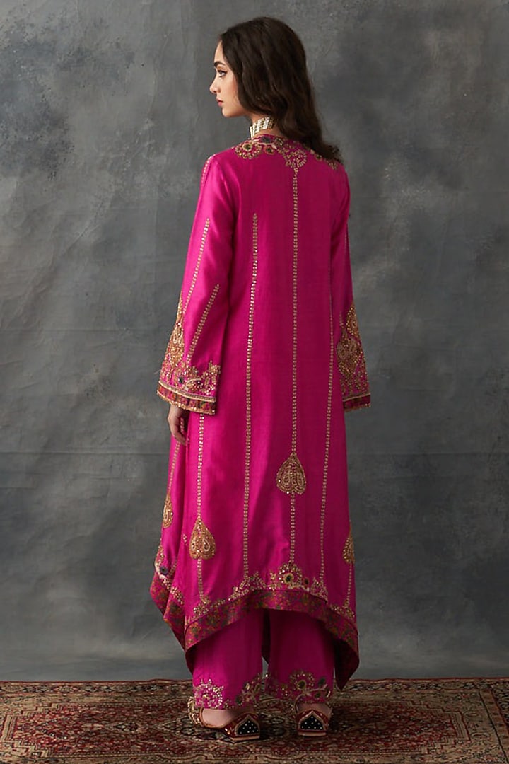 Fuchsia Pink Chanderi Embroidered Kurta Set by Petticoat Lane at Pernia's Pop Up Shop