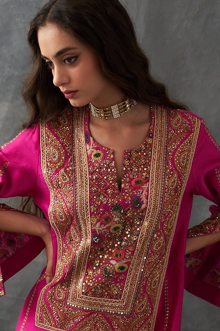 Fuchsia Pink Chanderi Embroidered Kurta Set by Petticoat Lane at Pernia's Pop Up Shop
